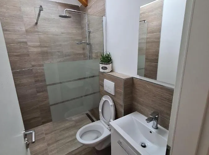 Bracera Lägenhet Primošten